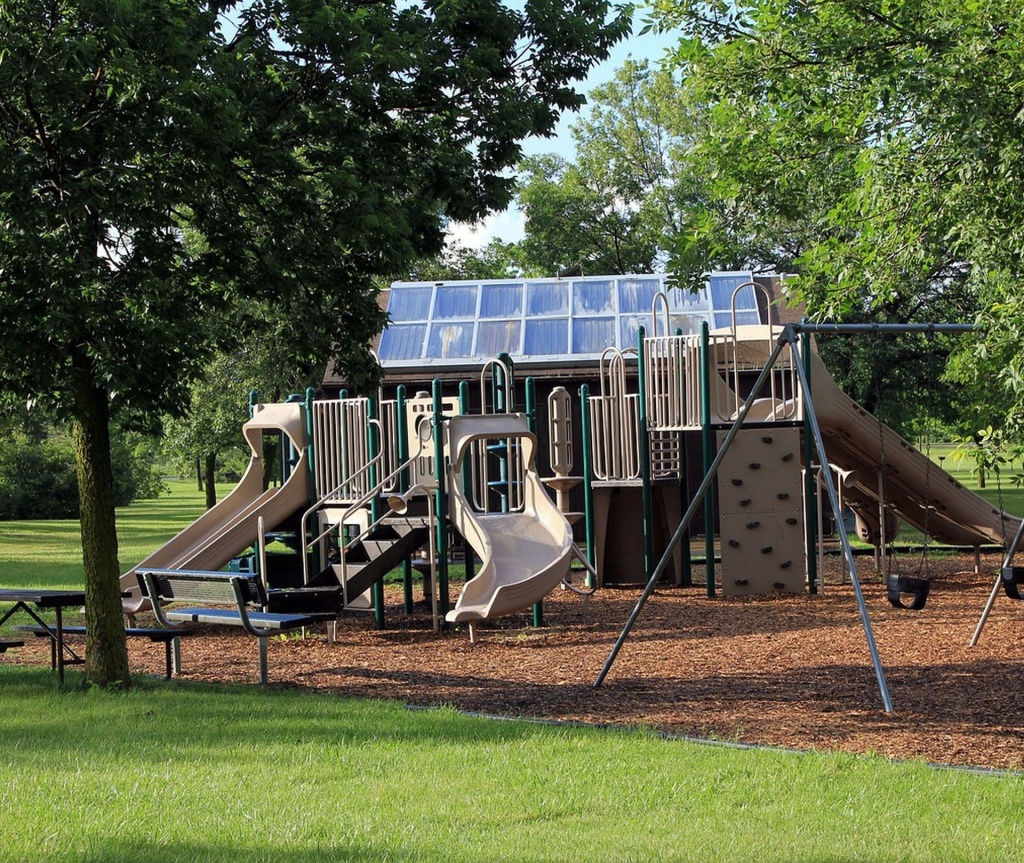 playground-347456_1280.jpg